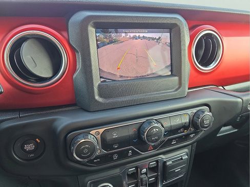 Used 2021 Jeep Wrangler Unlimited Rubicon image 17