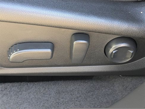 Certified 2025 Subaru Forester Limited w/ Popular Package #2 image 21