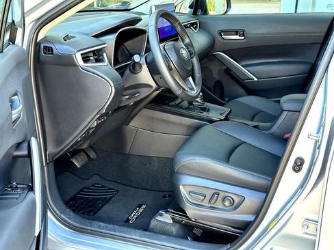 Certified 2026 Toyota Corolla Cross XLE w/ Convenience Package FWD image 10