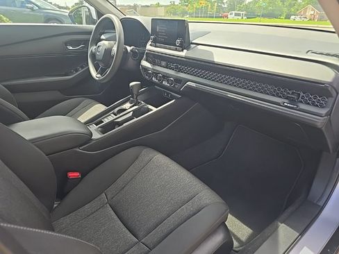 Used 2025 Honda Accord LX image 29