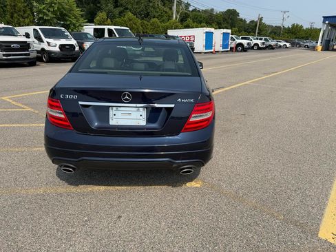 Used 2014 Mercedes-Benz C 300 4MATIC Sedan w/ Multimedia Package image 5