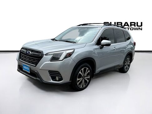 Used 2022 Subaru Forester Limited AWD/4WD image 3