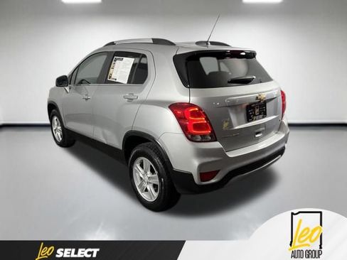 Used 2018 Chevrolet Trax LT w/ LT Convenience Package AWD/4WD image 8
