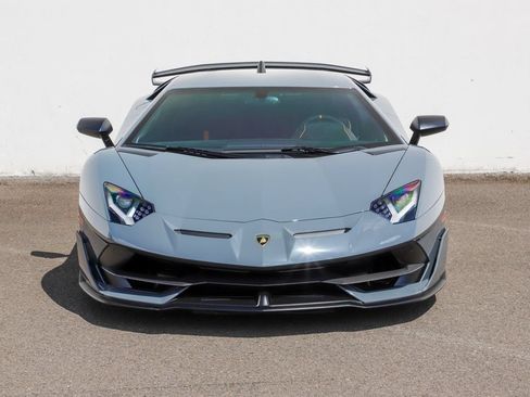 Used 2019 Lamborghini Aventador SVJ AWD/4WD image 47