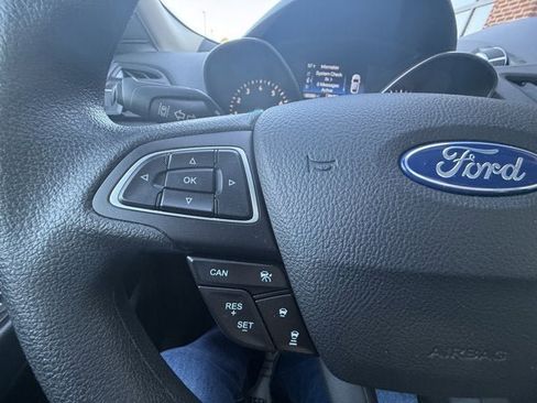 Used 2018 Ford Escape SE w/ Ford Safe & Smart Package image 24