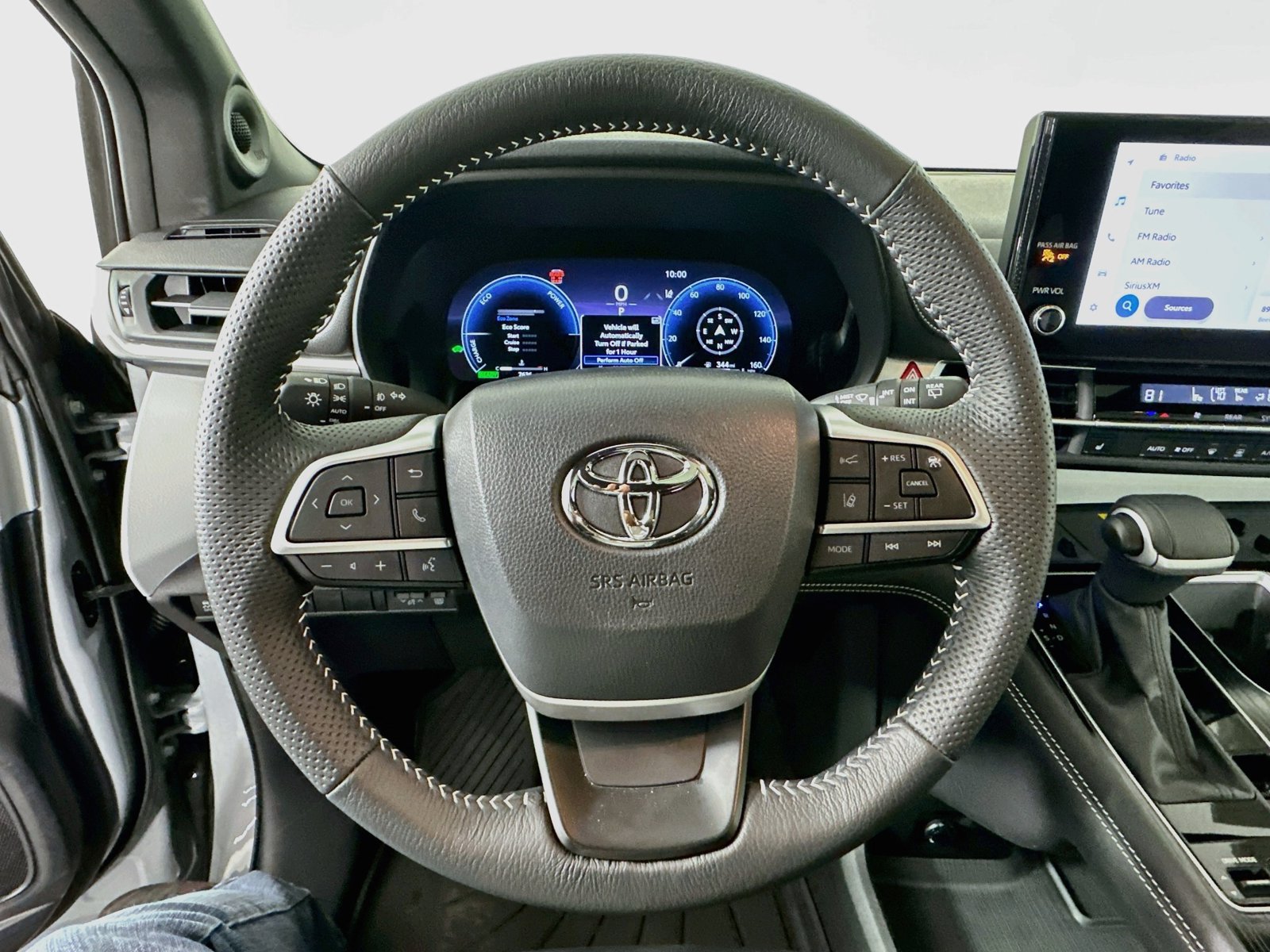 Used 2026 Toyota Sienna XSE AWD/4WD image 11