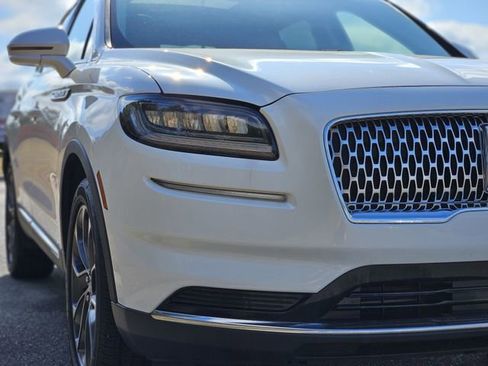 Used 2021 Lincoln Nautilus Reserve image 9