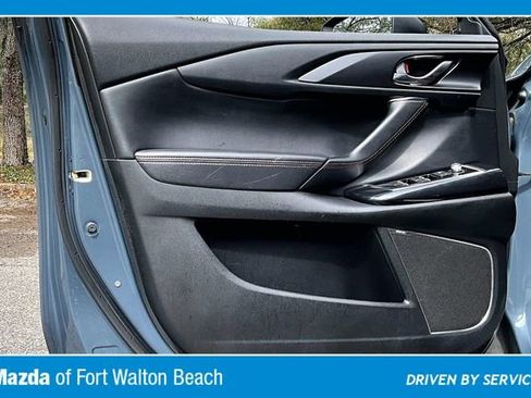 Used 2022 MAZDA CX-9 Carbon Edition image 17