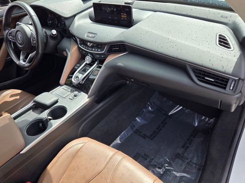 Used 2023 Acura TLX w/ Technology Package image 18