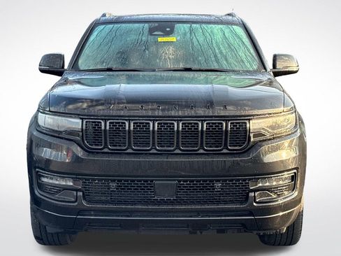 Used 2024 Jeep Wagoneer Series II AWD/4WD image 3