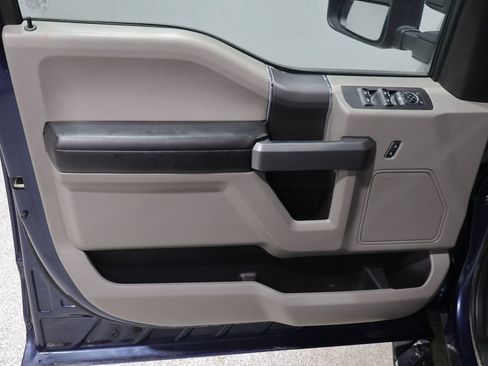 Used 2019 Ford F150 XLT w/ Equipment Group 302A Luxury AWD/4WD image 13