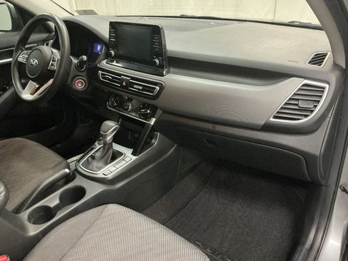 Used 2021 Kia Seltos LX image 29