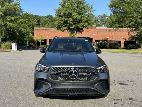 New 2025 Mercedes-Benz GLE 450 4MATIC image 3