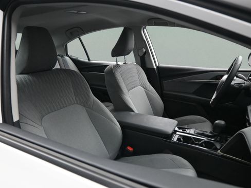 Used 2025 Toyota Camry LE w/ Convenience Package FWD image 36