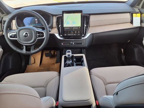 New 2026 Volvo XC90 B5 Plus w/ Protection Package Premier image 12