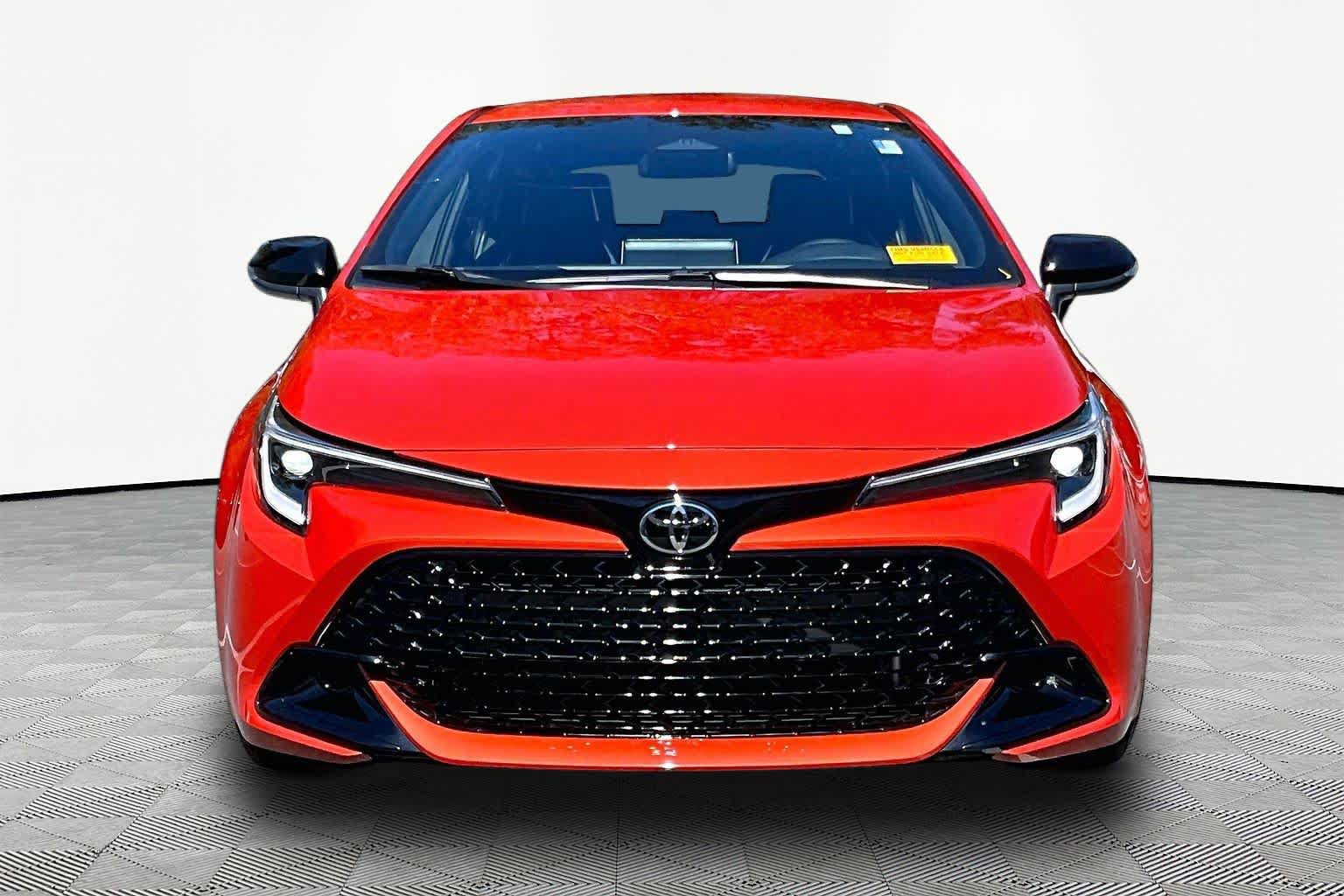 Certified 2026 Toyota Corolla SE FWD image 4