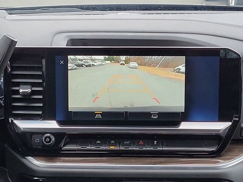 Used 2022 Chevrolet Silverado 1500 LT image 17