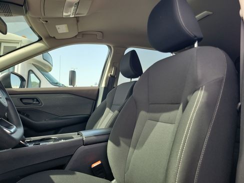 Used 2023 Nissan Rogue S FWD image 22