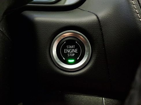 Used 2024 Chevrolet Tahoe Premier RWD image 15