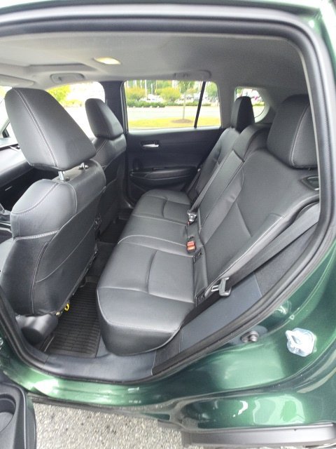 Used 2025 Toyota Corolla Cross XLE w/ Convenience Package AWD/4WD image 21