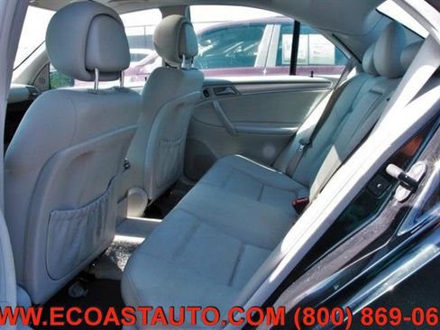 Used 2006 Mercedes-Benz C 230 Sedan image 10