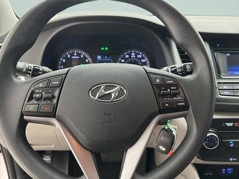 Used 2017 Hyundai Tucson SE AWD/4WD image 15