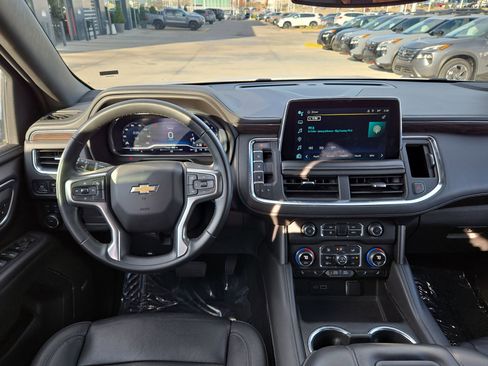 Used 2023 Chevrolet Suburban LT image 13