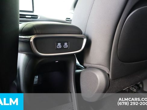 Used 2025 Genesis GV60 Advanced image 25