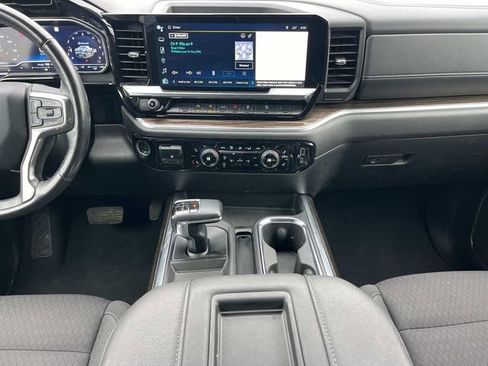 Used 2022 Chevrolet Silverado 1500 RST image 19