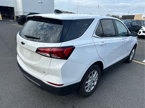 Used 2024 Chevrolet Equinox LT w/ LPO, Floor Liner Package image 3