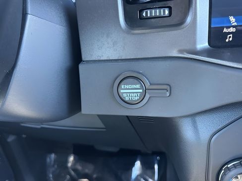 Used 2025 Ford Bronco Big Bend image 21