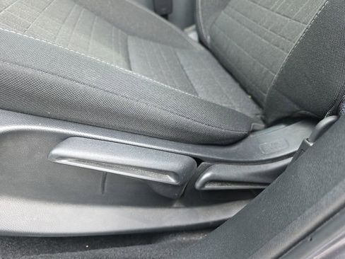 Used 2023 Honda HR-V LX image 11