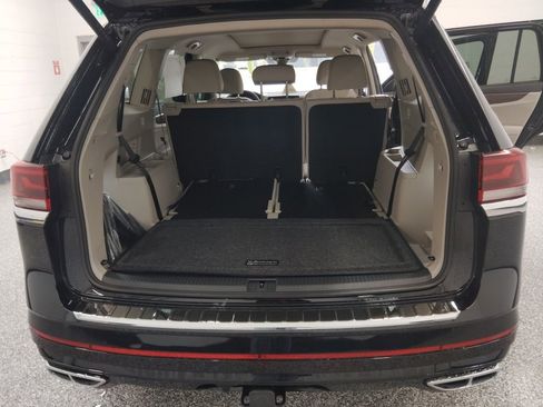New 2026 Volkswagen Atlas SEL Premium R-Line AWD/4WD image 17