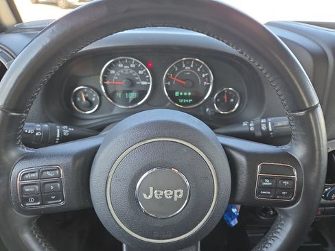 Used 2017 Jeep Wrangler Sport w/ Quick Order Package 24S AWD/4WD image 24