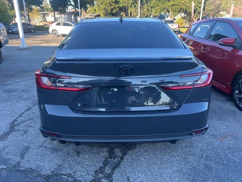 Certified 2025 Toyota Camry SE w/ Convenience Package image 3
