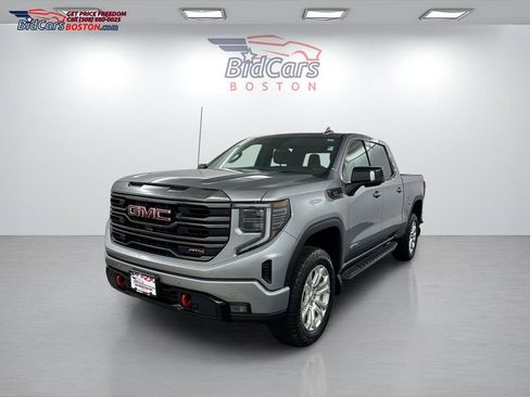 Used 2024 GMC Sierra 1500 AT4 w/ Technology Package image 1