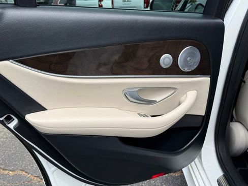 Certified 2019 Mercedes-Benz E 300 image 23