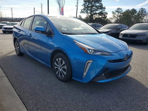 Used 2020 Toyota Prius XLE image 3