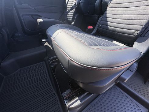New 2026 Ford Explorer ST-Line w/ ST-Line Street Pack AWD/4WD image 21