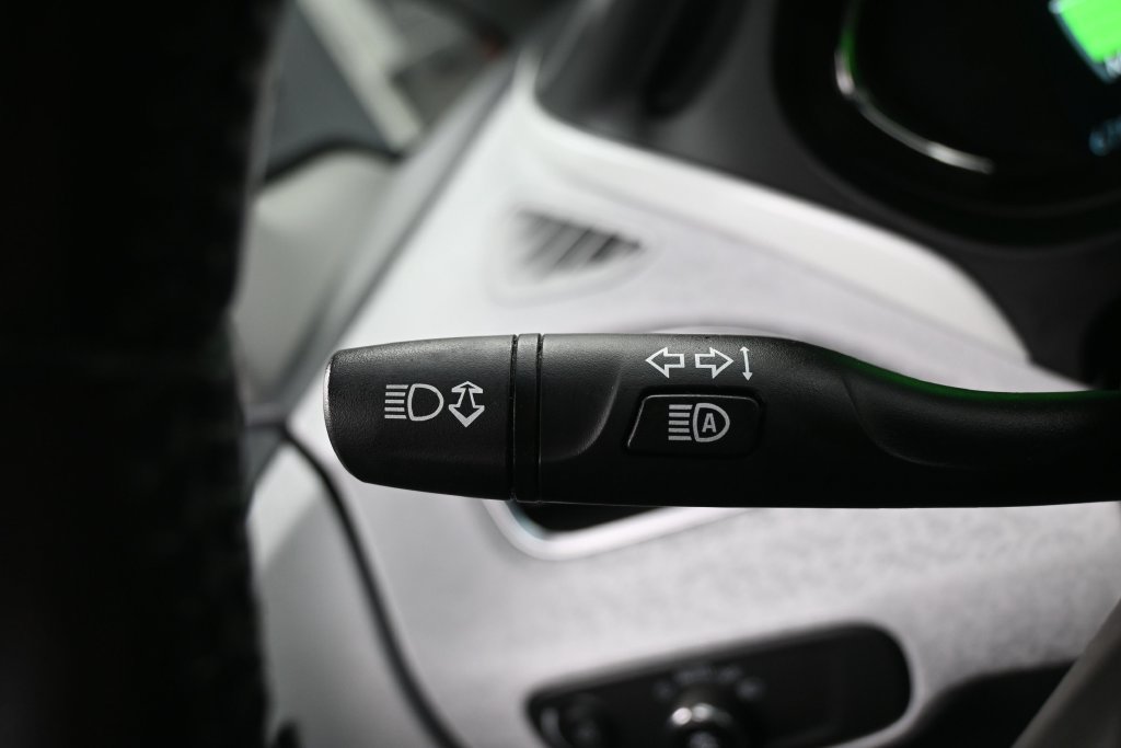 Used 2021 Chevrolet Bolt LT FWD image 17