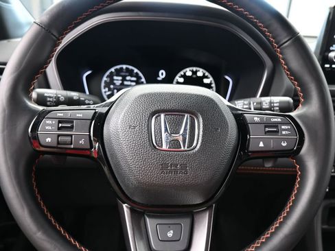 Used 2025 Honda Pilot TrailSport image 33