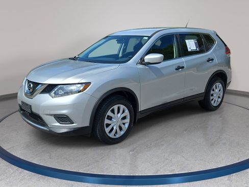 Used 2016 Nissan Rogue S FWD image 1