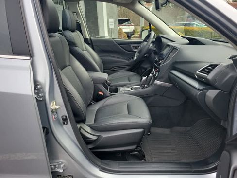 Used 2020 Subaru Forester Limited image 30