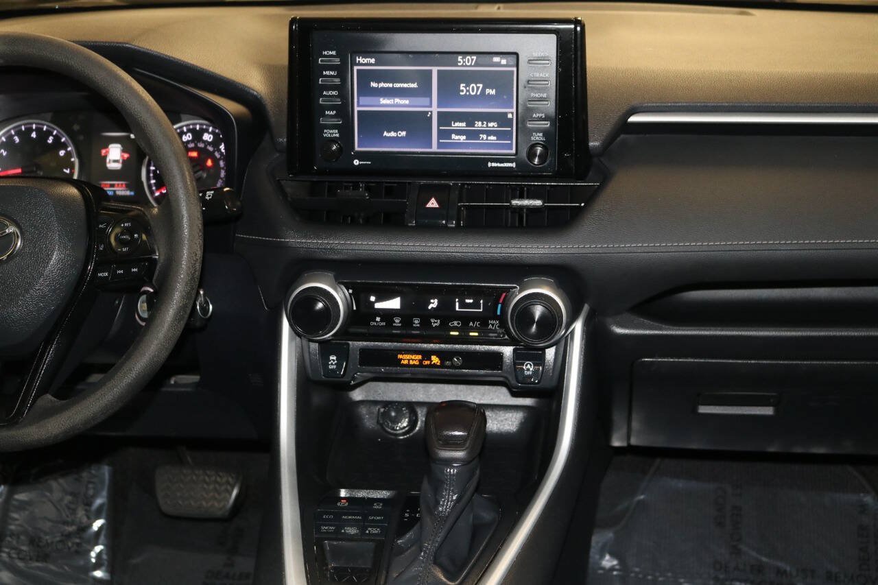 Used 2020 Toyota RAV4 LE w/ Carpet Mat Package AWD/4WD image 23
