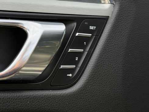 Used 2016 Porsche Macan Turbo image 15