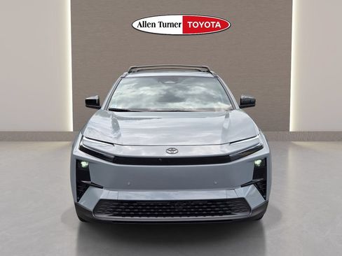 Used 2026 Toyota C-HR AWD/4WD image 4