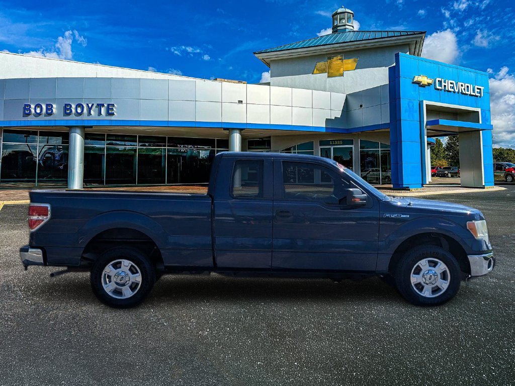 Used 2014 Ford F150 XLT w/ Equipment Group 301A Mid RWD image 2