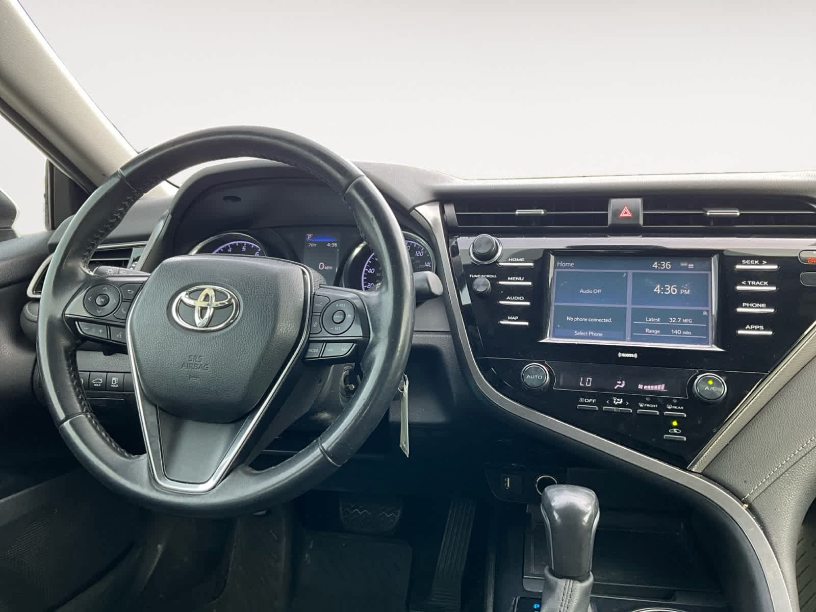 Used 2020 Toyota Camry SE FWD image 12