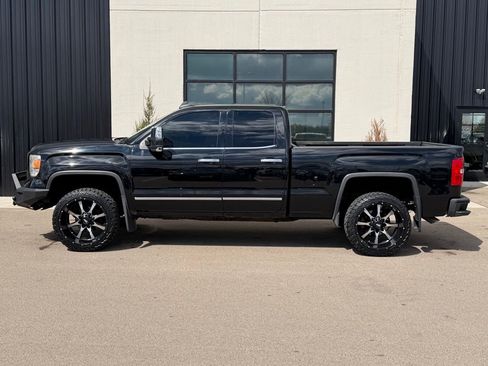 Used 2015 GMC Sierra 1500 SLE image 2