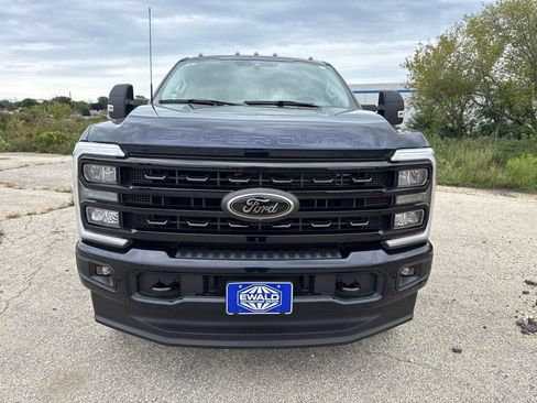 Used 2024 Ford F250 XLT w/ Black Appearance Package AWD/4WD image 3